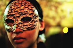 «Исповедь маски» — книга, поднимающая вопросы гендерной самоидентификации 