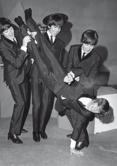 The Beatles: история за каждой песней - i_039.jpg