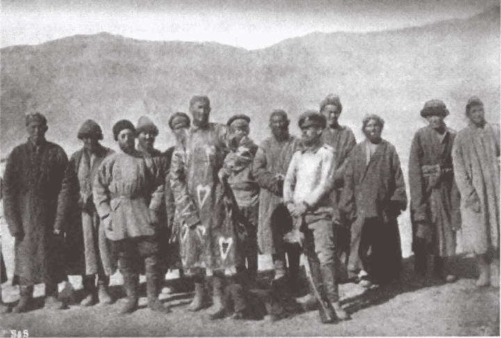 В сердце Азии. Памир — Тибет — Восточный Туркестан. Путешествие в 1893–1897 годах - i_010.jpg