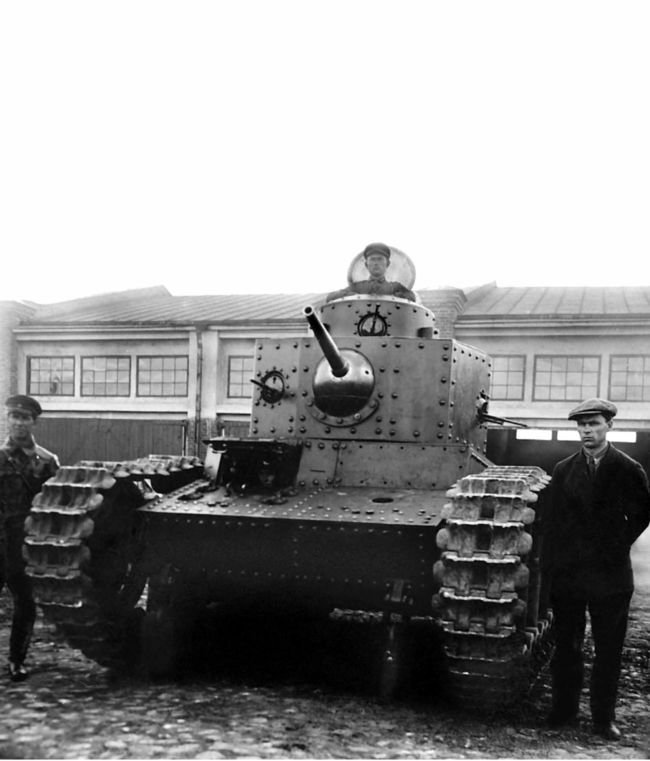 Маневренные танки СССР Т-12, Т-24, ТГ, Д-4 и др. - i_003.jpg