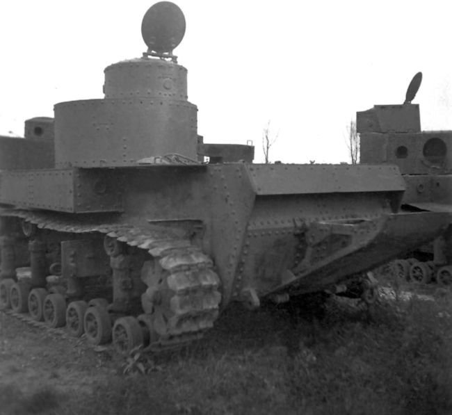 Маневренные танки СССР Т-12, Т-24, ТГ, Д-4 и др. - i_040.jpg