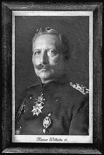 Судьба императора Николая II после отречения - i_011.jpg